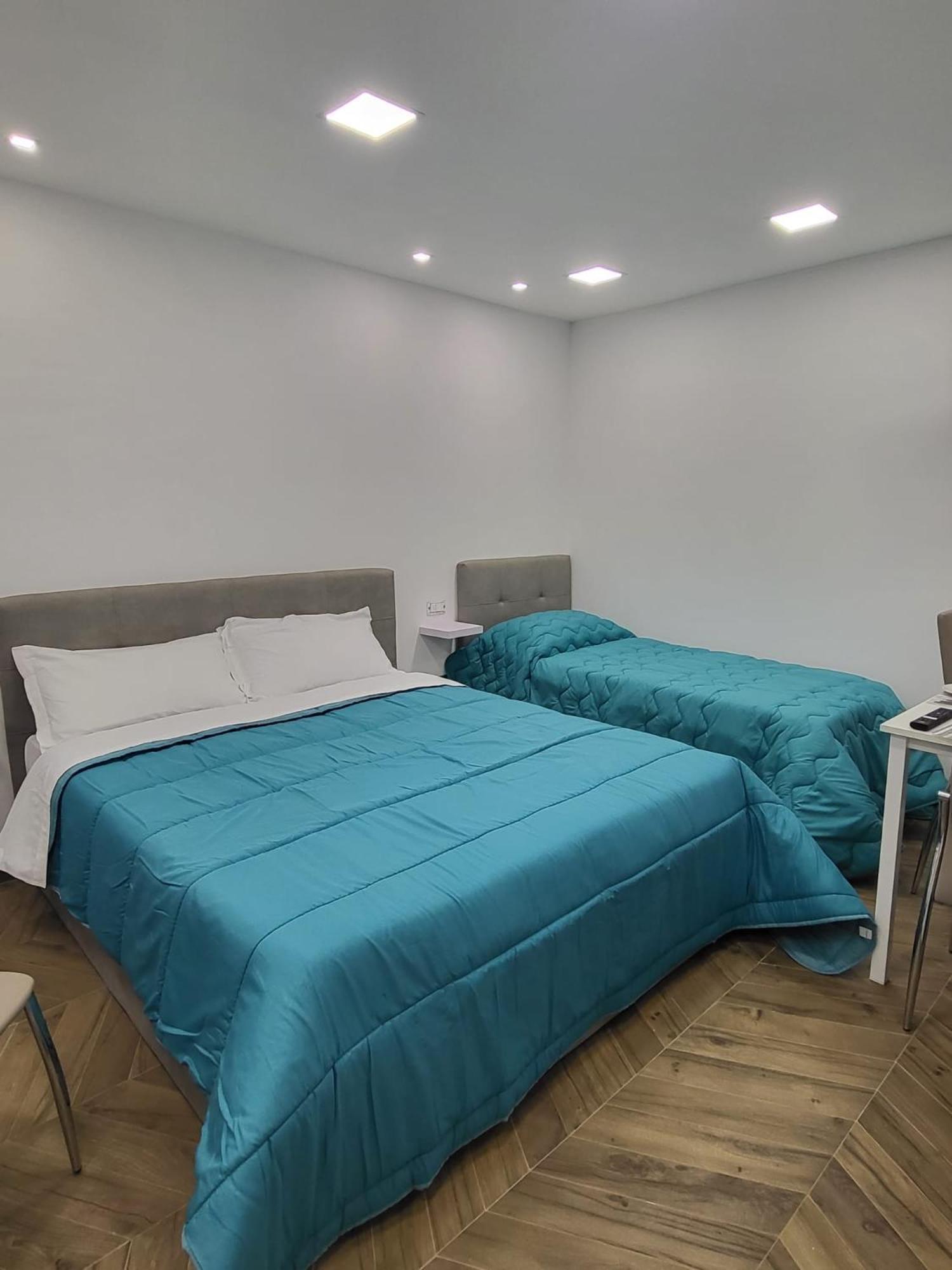L'Approdo Di Dante Apartment Наполи Екстериор снимка